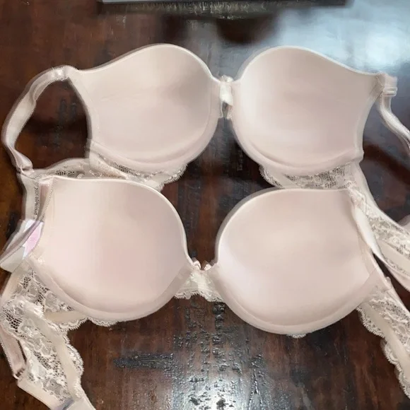 Victoria’s Secret NWOT Dream Angels Bras—$20 each - Picture 8 of 10